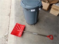 Rubbermaid 32gal Trash Can on Wheels & Shovel