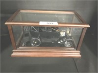 Die Cast 1913 Ford Model T In Case.