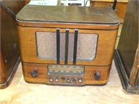 RCA VICTOR RADIO