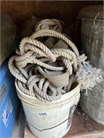 2 BUCKETS OR ROPE AND RATCHET STRAPS