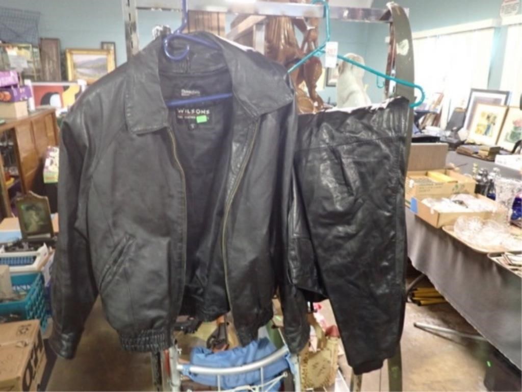 SMALL SIZE LEATHER JACKET AND PANTS