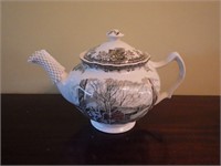 Vintage Johnson Brother 4 Cup Tea Pot