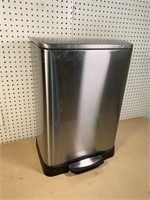 6 gallon stainless step waste can