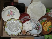 Box Lot: Plates & Dishes