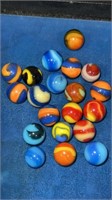 20 Akro Agate corkscrews marbles