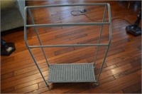 Wrought Iron Quilt/Towell Stand