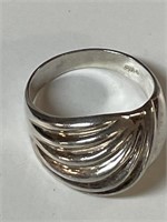 LARGE DOME STERLING SILVER SIZE 10