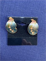 Vintage enamel Clip earrings