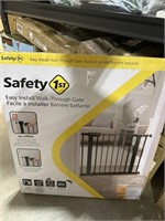 Safety1st Easy Install Walk-Through Gate