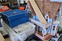 Doll House w/ Extras