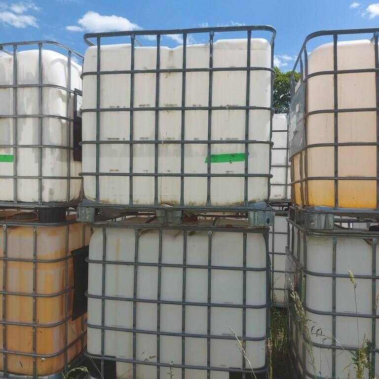 2 IBC TANKS - TOTES