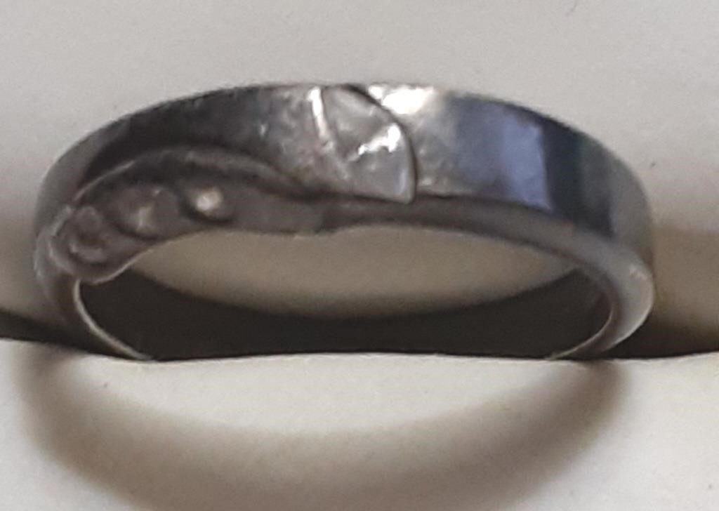 STERLING RING SZ 5 MARKED 925