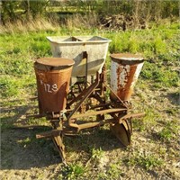 2 ROW 3 POINT HITCH PLANTER - FORD 309