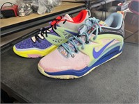 Nike KD museum edition FN8010–500 size 18