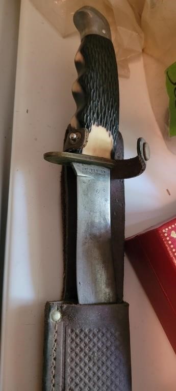 Schrade Walden 147 knife w/sheath
