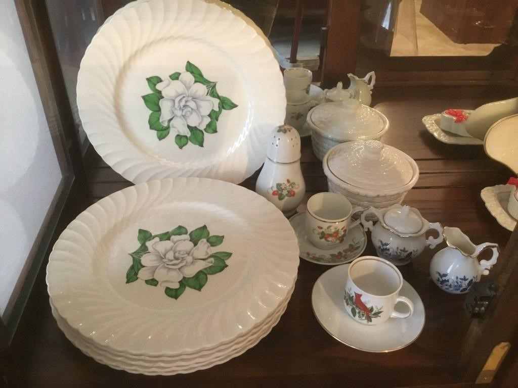 Asian Rosewood Furniture & Collectibles Estate Auction