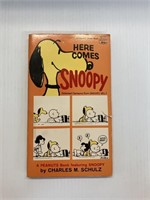 vintage peanut book snoopy