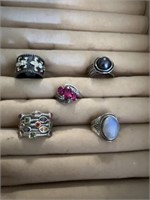 (5) Ladies Costume Rings And Jewelry Box