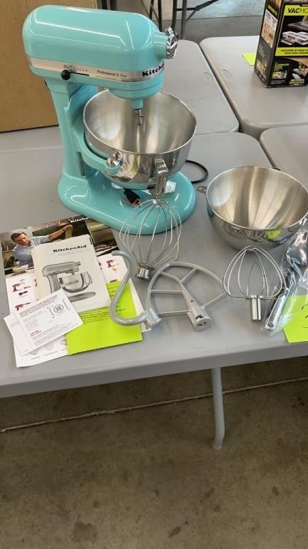 KITCHENAID PROFESSIONAL 5 PLUS BOWL LIFT STAND MIXER W/ BOX - RED - Earl's  Auction Company