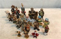 A Vintage Clown Figurines Collection V11B