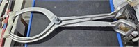 Aluminum tie tongs       Lansing Forge LA104   345