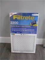 16x25x1 3pk of furnace filters .