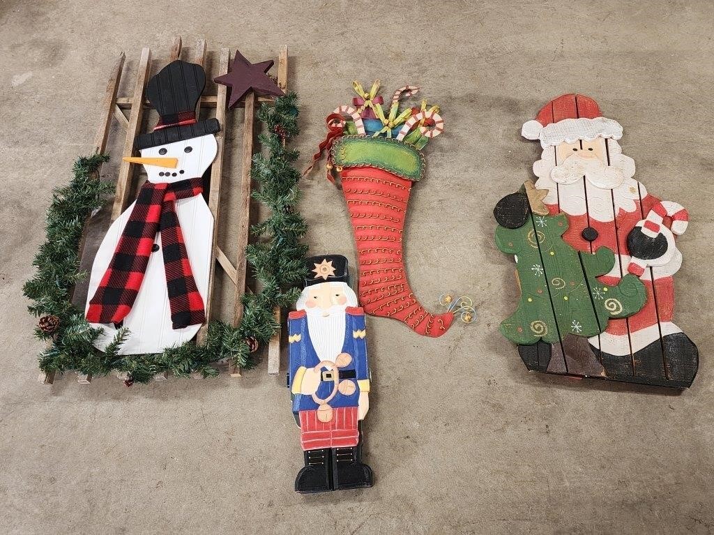 Wooden Holiday Decorations