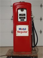 Wayne M80 1T gas pump badged Mobil
