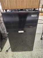 Magic Chef Mini Fridge Untested