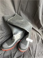 NEW Brahma rubber boots Mens sz 10