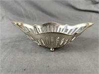 PAIRPOINT Silver Quadruple Plate Candy Basket