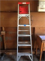 Davidson 527-06 6 Ft Step Ladder 200lb. Capacity