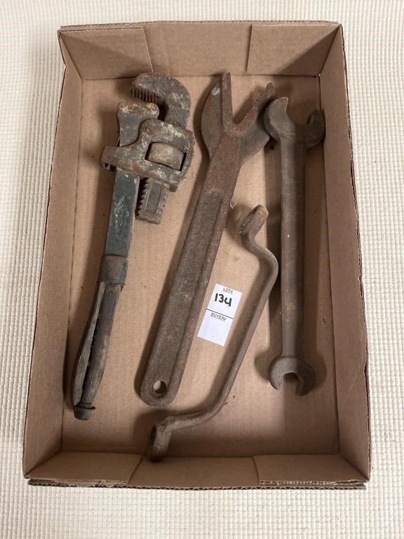 Lot of vintage wrenches