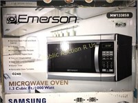 EMERSON $159 RETAIL 1.3 CU FT MICROWAVE OVEN