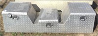 (BE) Metal Diamond Plate Truck Bed Tool Box