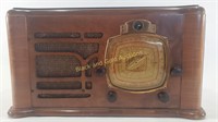 Amazing 1930s Restored Truetone D-724 Radio