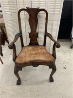 ANTIQUE CHIPPENDALE CLAWFOOT ARM CHAIR W/ SHELL