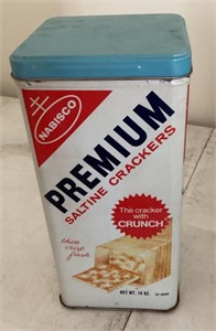 10" Nabisco cracker tin