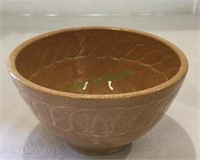 Pottery small mixing bowl measuring 3 1/4 inches