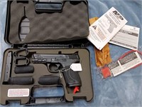 Smith & Wesson M+P 40 2.0 Pistol in 40 SW