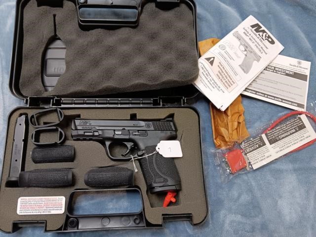 Smith & Wesson M+P 40 2.0 Pistol in 40 SW