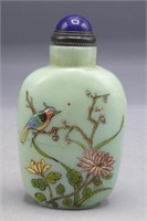 COLOURED AGATE FAMILLE ROSE 'MAGPIE' SNUFF BOTTLE