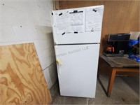 Hotpoint Refrigerator/ freezer