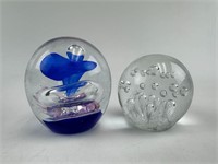 Dynasty Gallery Heirloom Glass Paperweights