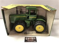 1/16 Ertl John Deere 4-wheel drive