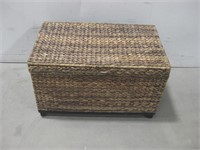 30"x 18"x 18" Woven Chest