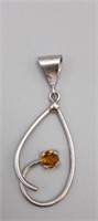 14 KT WHITE GOLD PENDANT SET WITH A SAPPHIRE?