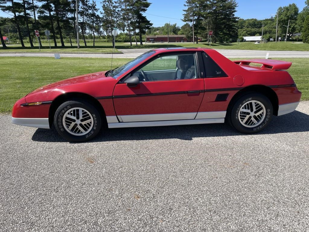 1985 Pontiac Fiero V6 GT Coupe
