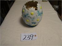 Daisy Egg candle holder