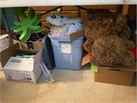 Lg boxes Easter decor, Stuffed Animals, & Toys